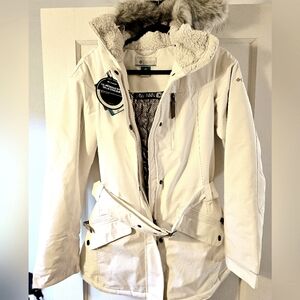 NWT Women's Columbia Hooded Omniheat White-Gold Lightweight Winter Jacket